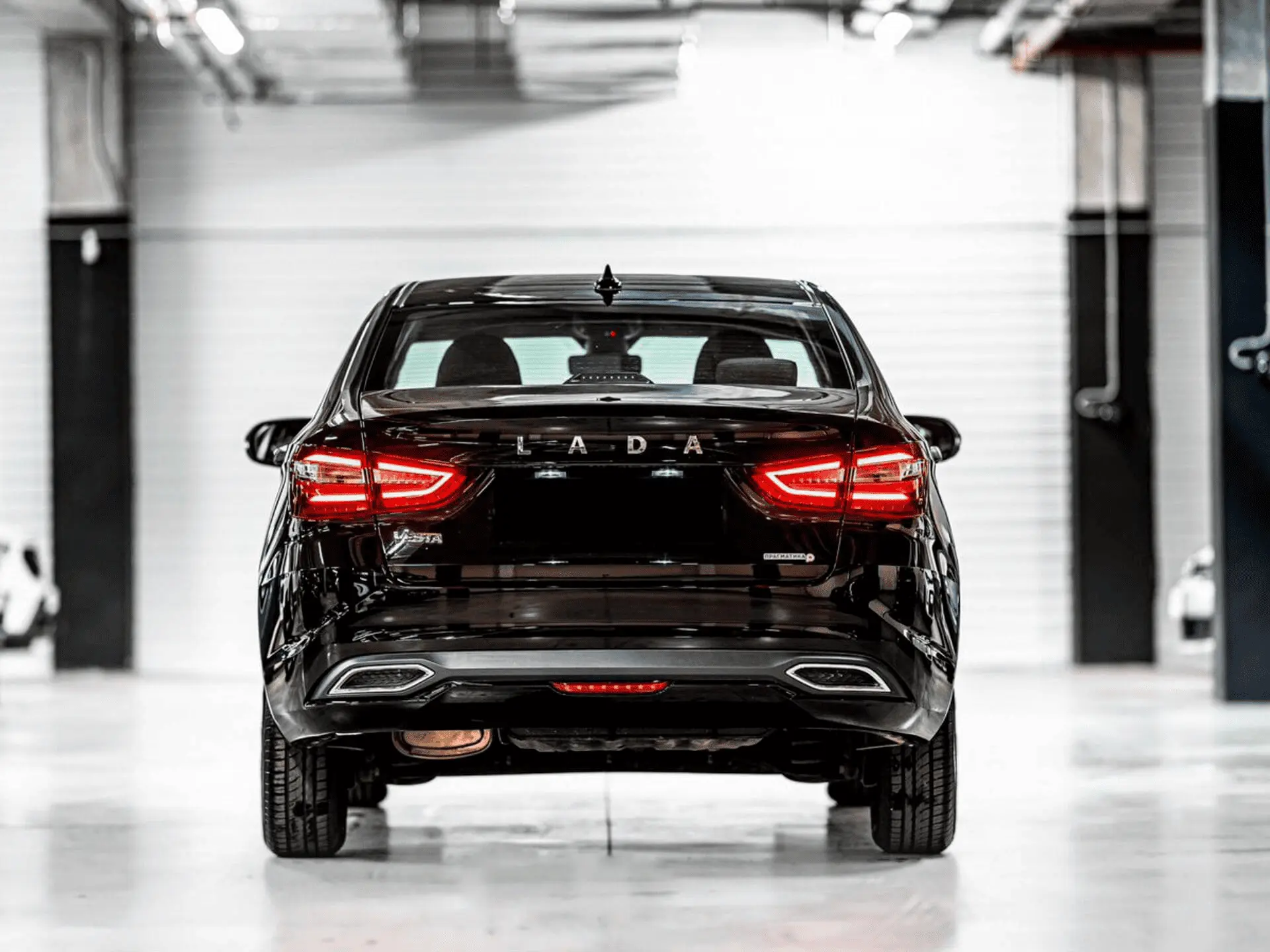 Lada Vesta Седан в Сургут - фото №3