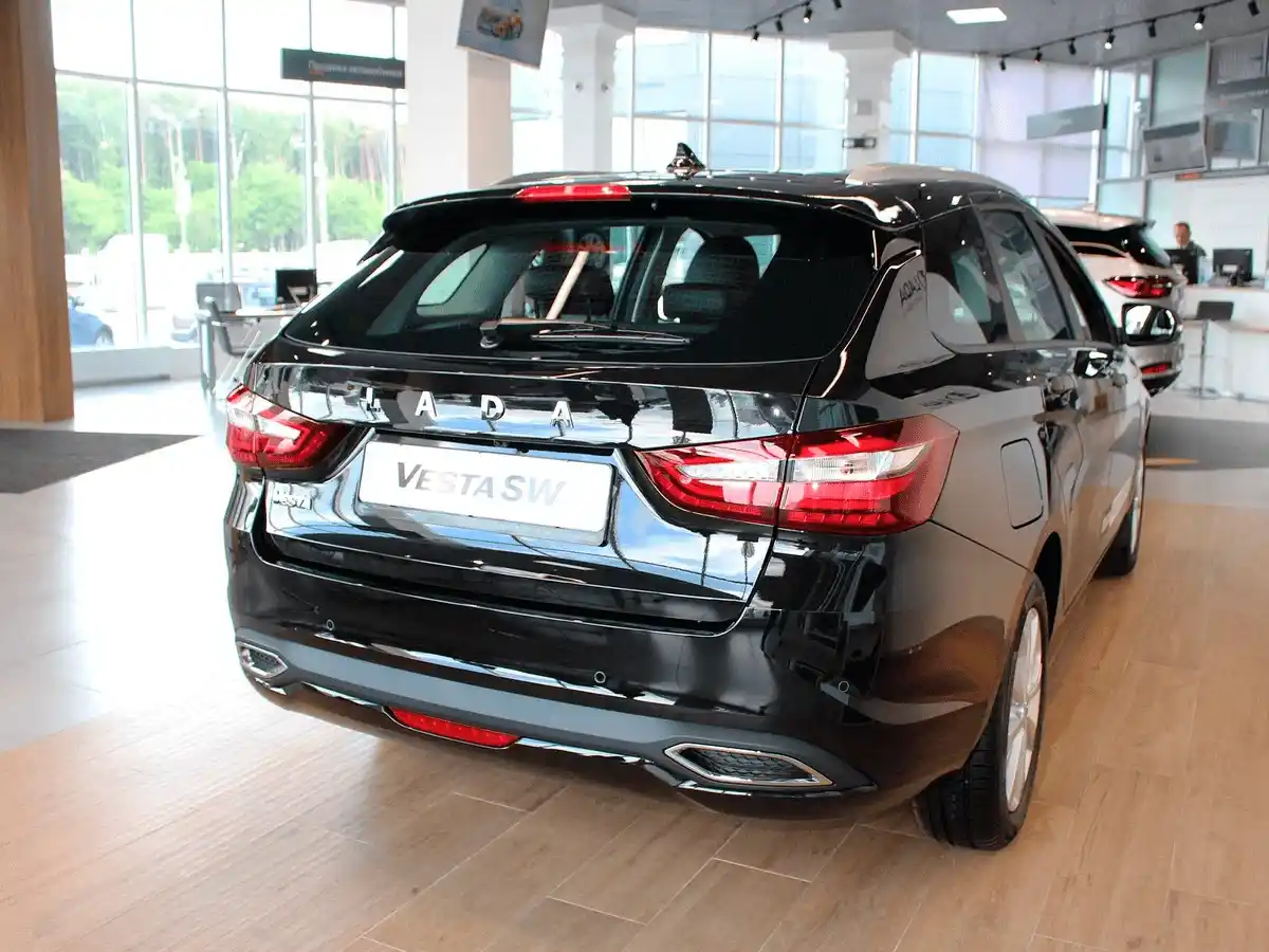 Lada Vesta SW в Сургут - фото №4